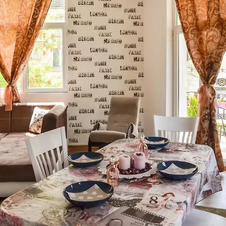 Apartment Host Housee Angel's -2 Bedroom, 2 Bathroom In Centre